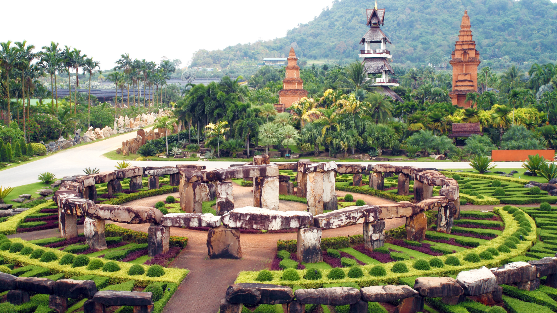 A circular stone arrangement in the Nong Nooch Botanical Garden - Thai Pass