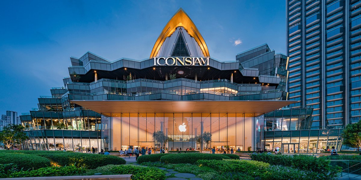 Outside view of the ICONSIAM in Bangkok - Thai Pass