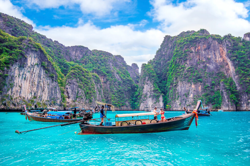 Long tail boat tour to Phi Phi Islands - Thai Pass